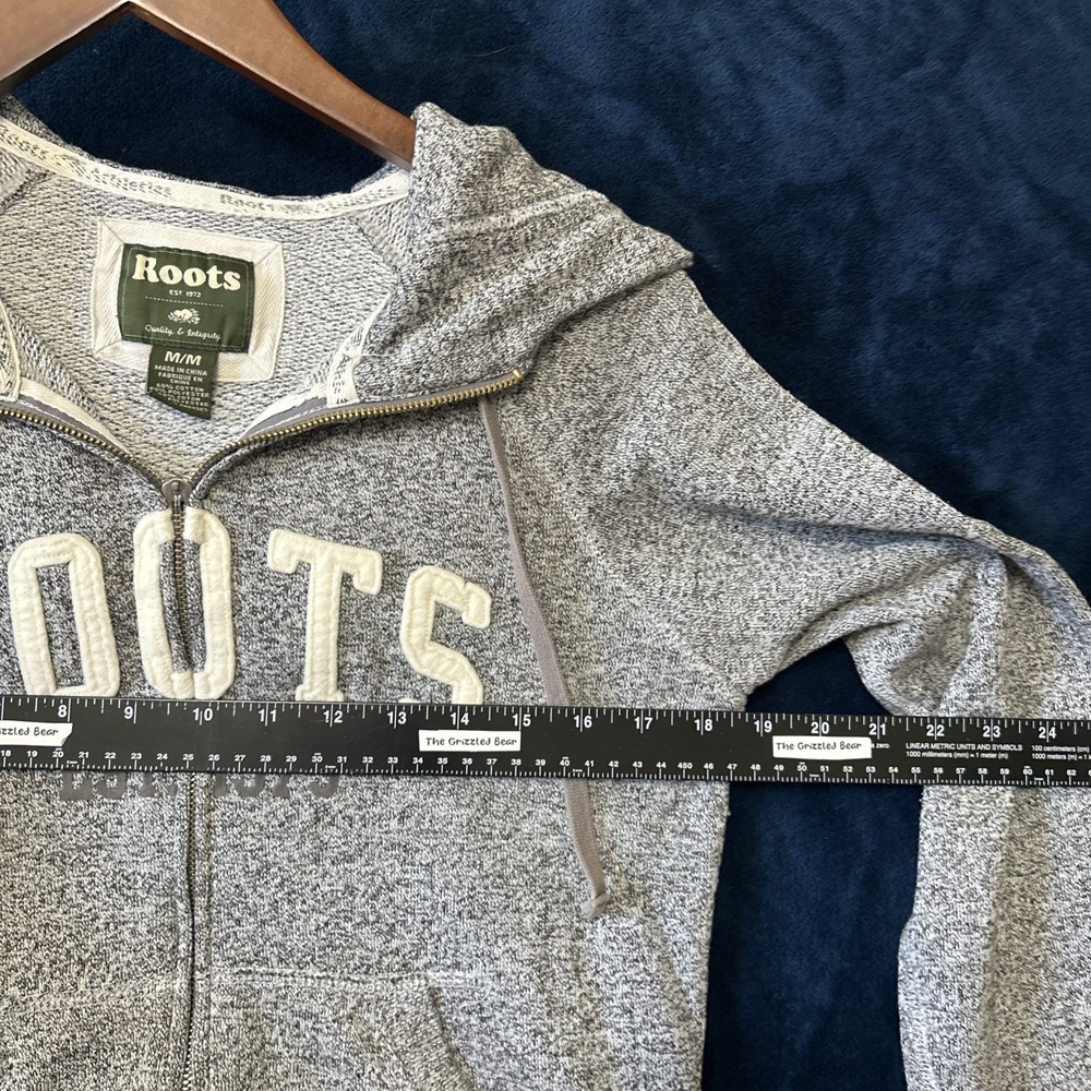 Roots Canada Womens Hooded Sweatshirt Size M Full Zip Gray Spellout Letters Y2K - Picture 8 of 15